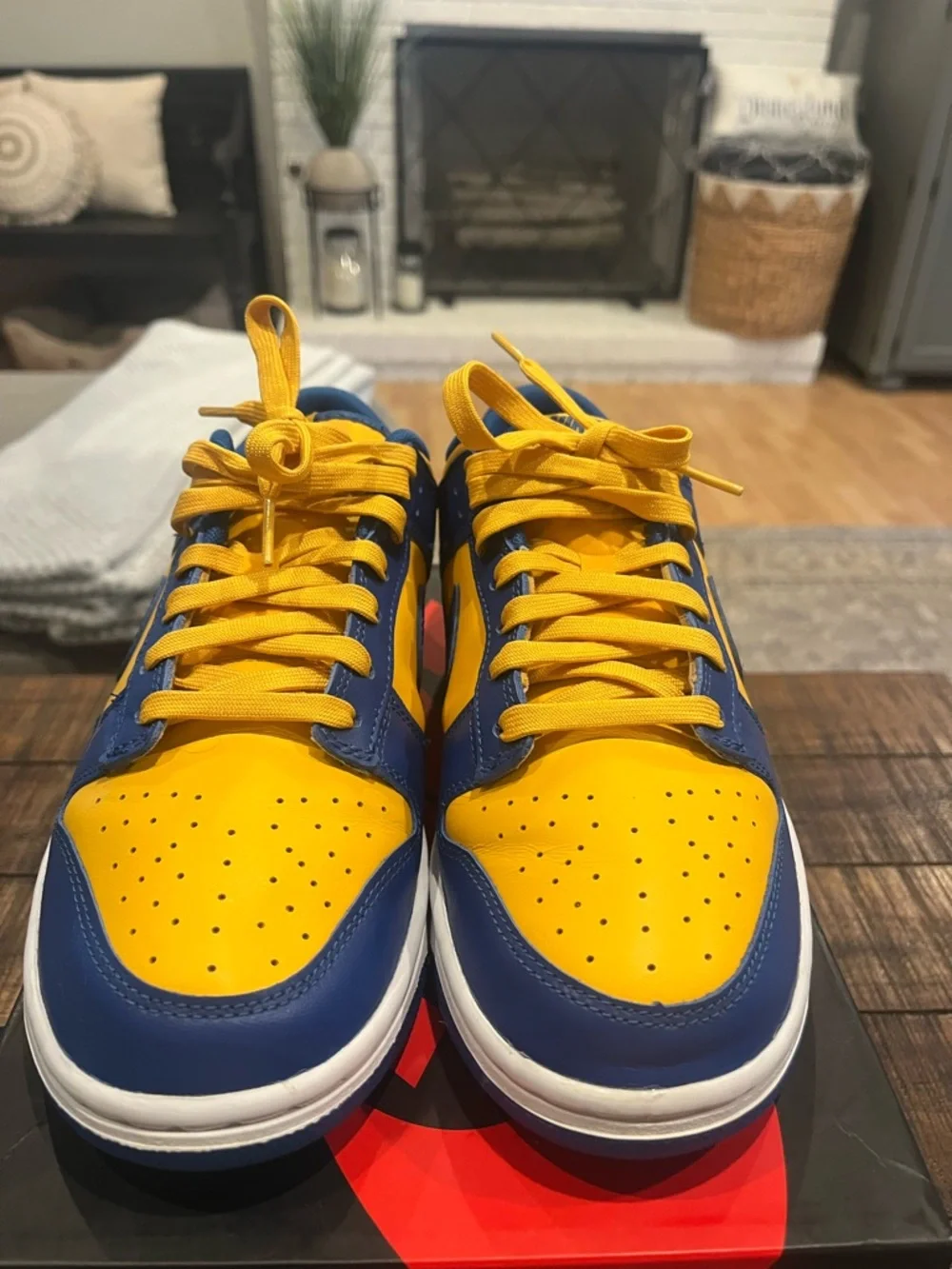 Nike Dunk Low “UCLA” Sneakers size 7 - Picture 4 of 11